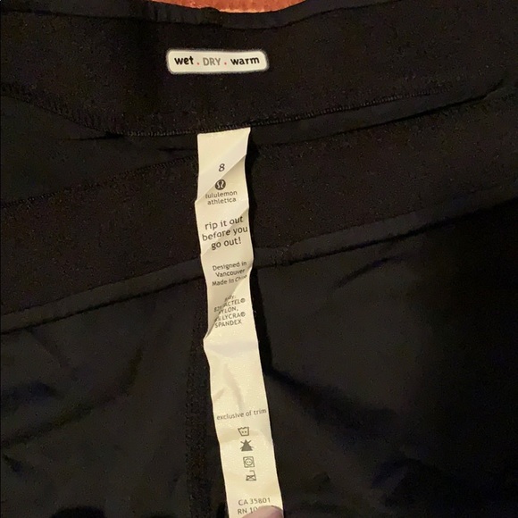 Lululemon Run: Dash Short NWT - Picture 3 of 7